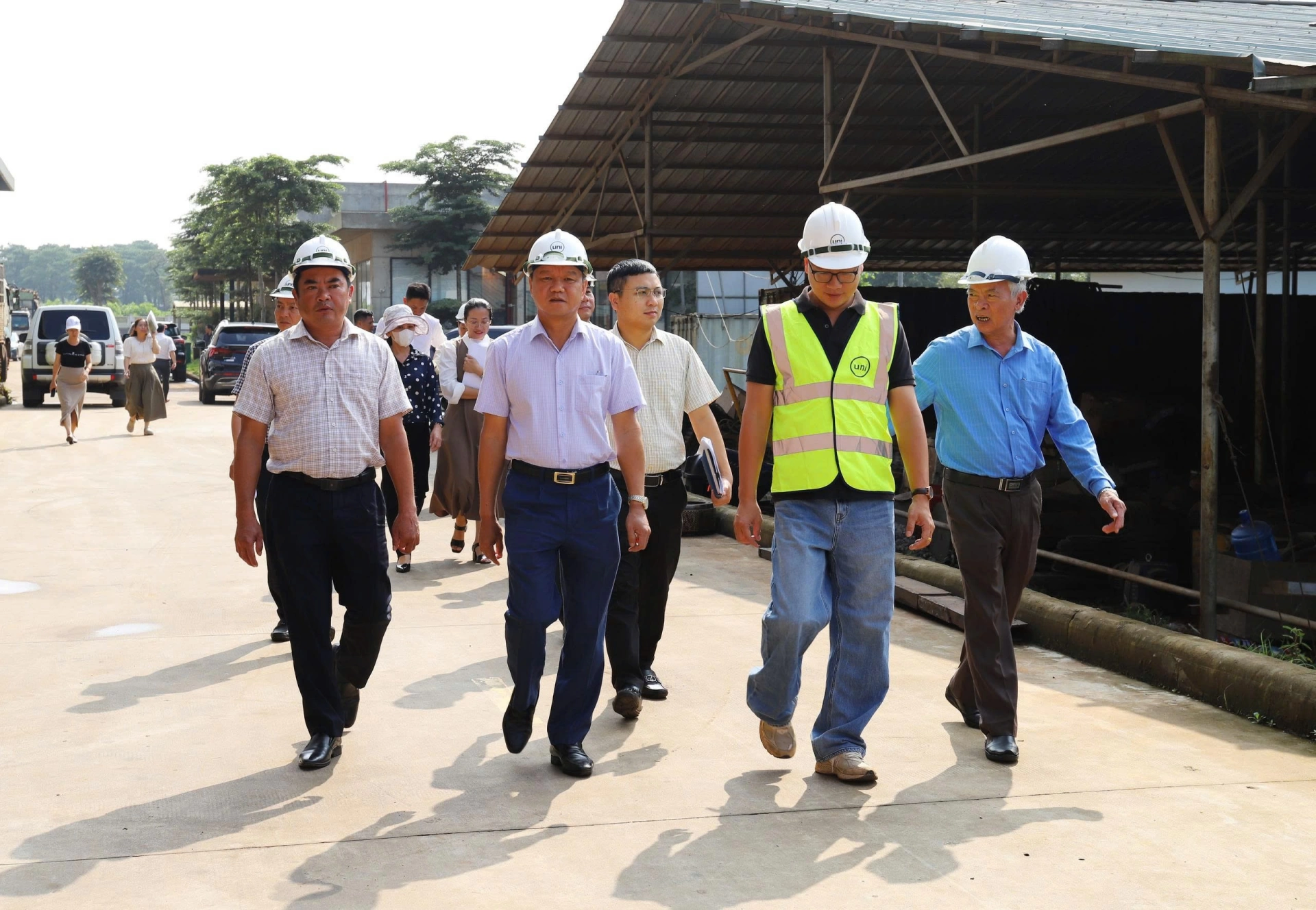 Đoàn công tác kiểm tra hạ tầng tại cụm công nghiệp K rông Búk 1
