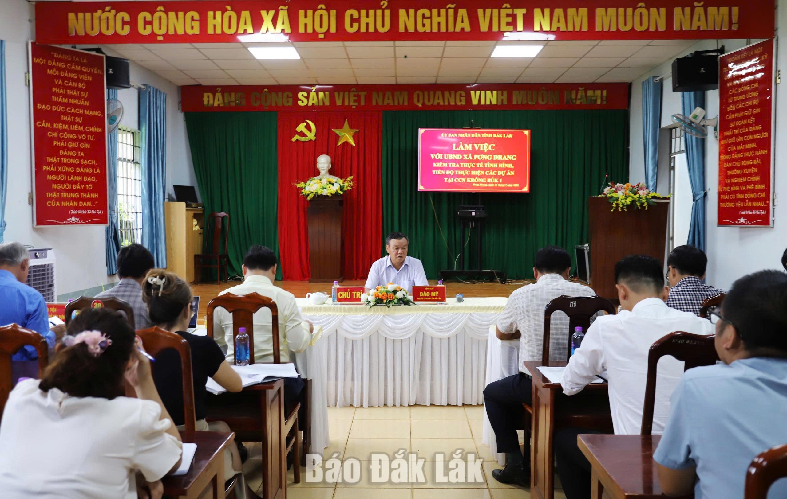 Đoàn công tác làm việc với UBND xã Pơng Drang