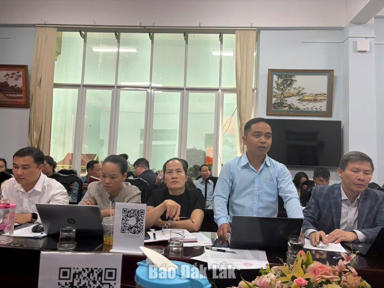 Chủ tịch Ủy ban MTTQ Việt Nam xã Krông Năng Y Rô Ya Niê phát biểu tại buổi giám sát.
