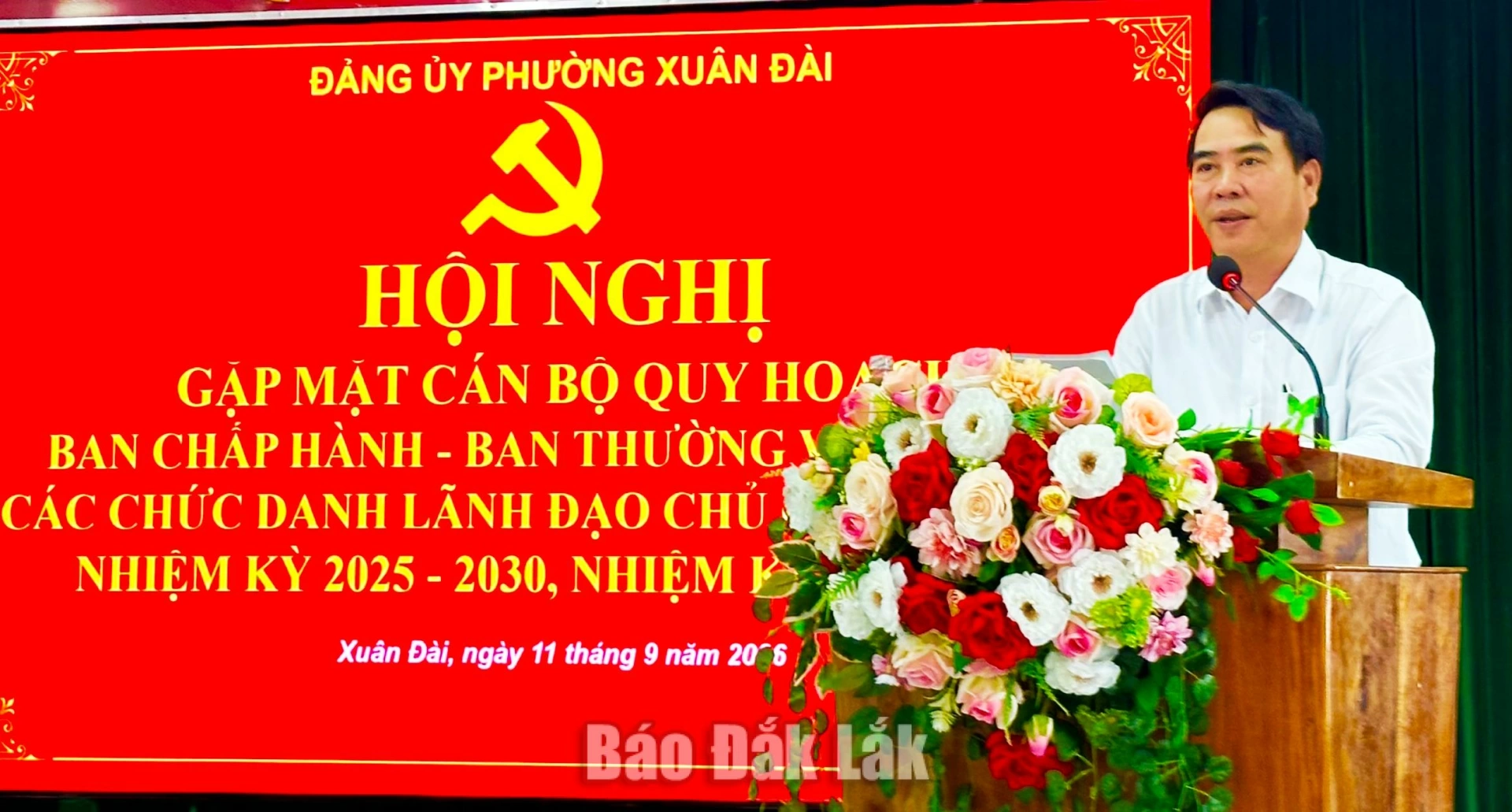 Bí thư Đảng ủy, Chủ tịch HĐND phường Hồ Hồng Nam đề nghị cán bộ được quy hoạch nhận thức rõ đây vừa là sự ghi nhận, tin tưởng của tổ chức, vừa là trách nhiệm trước Đảng bộ và nhân dân.