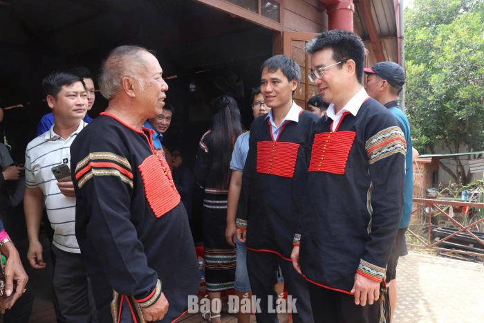 Phường Thành Nhất: Đột phá từ kiện toàn, trẻ hóa cán bộ