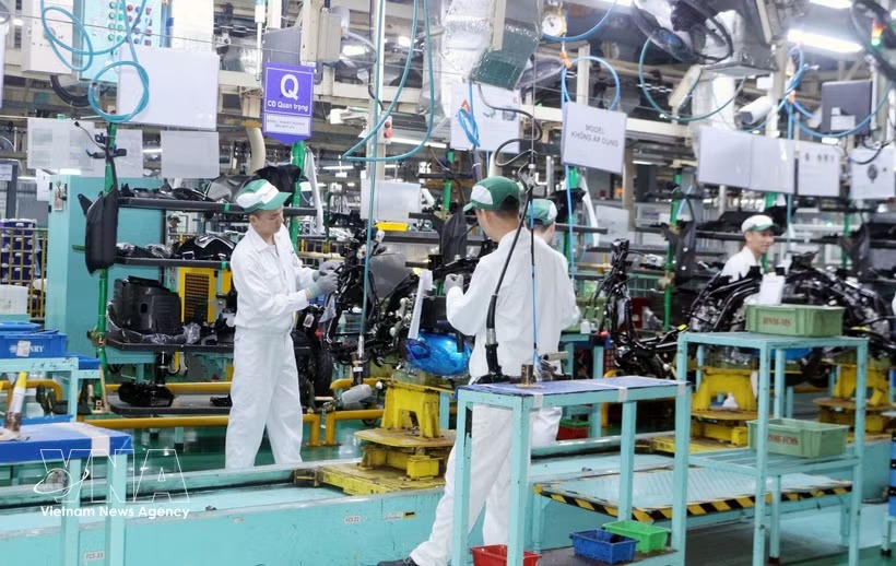 The Index of Industrial Production (IIP) rises 14.4% in August and 11.9% in the first eight months compared to a year earlier. (Photo: VNA)