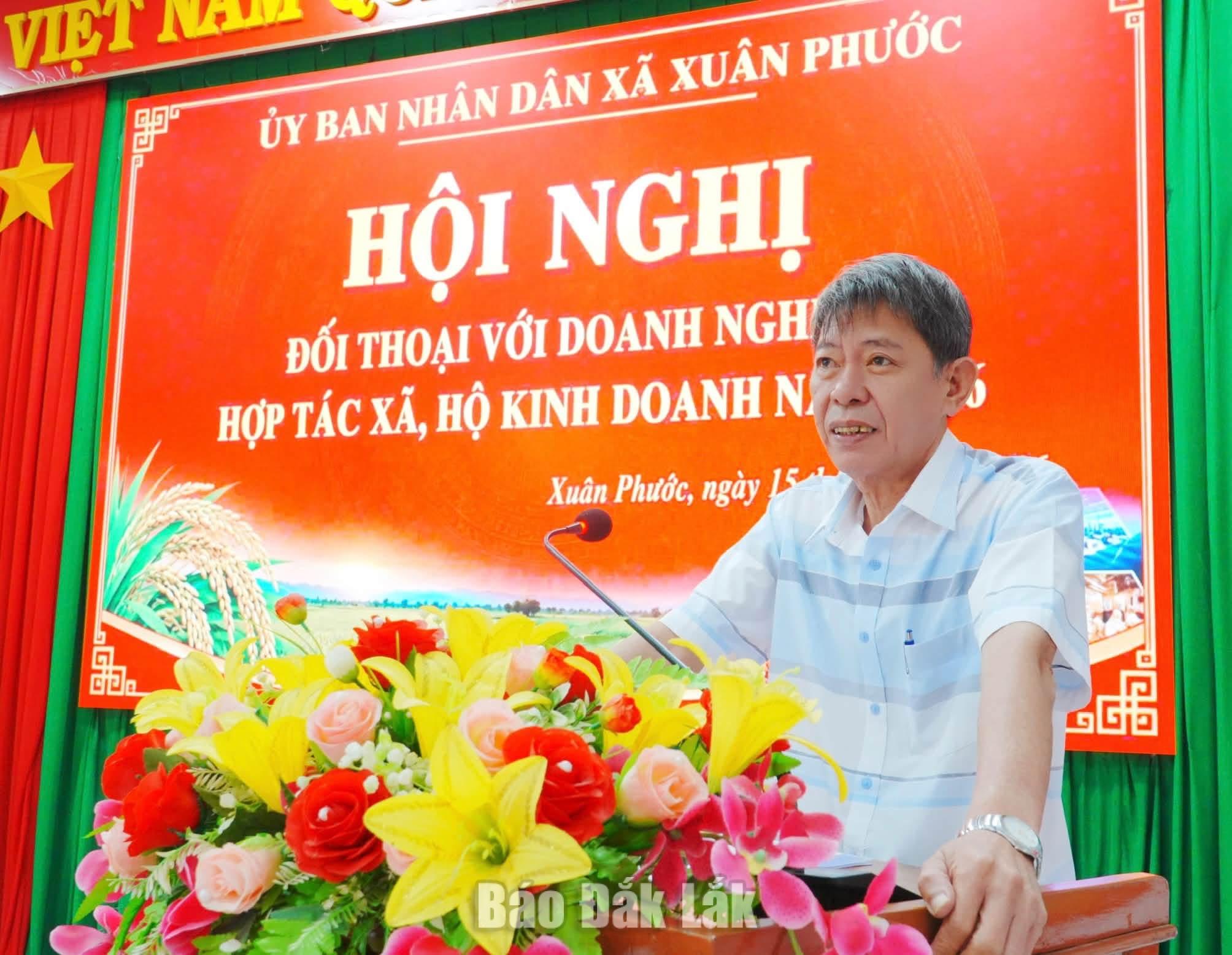 ông Đặng Văn Trọng, Bí thư Đảng ủy, Chủ tịch UBND xã Xuân Phước phát biểu tại hội nghị.