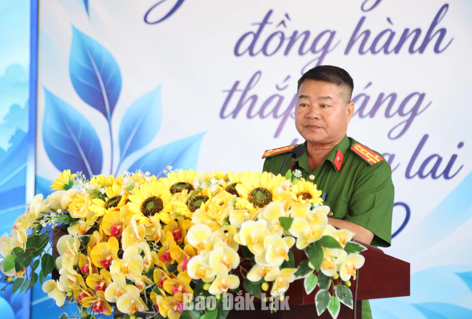 Đại tá Đào Thanh Quang, Giám thị Trại giam Đắk Trung phát biểu.