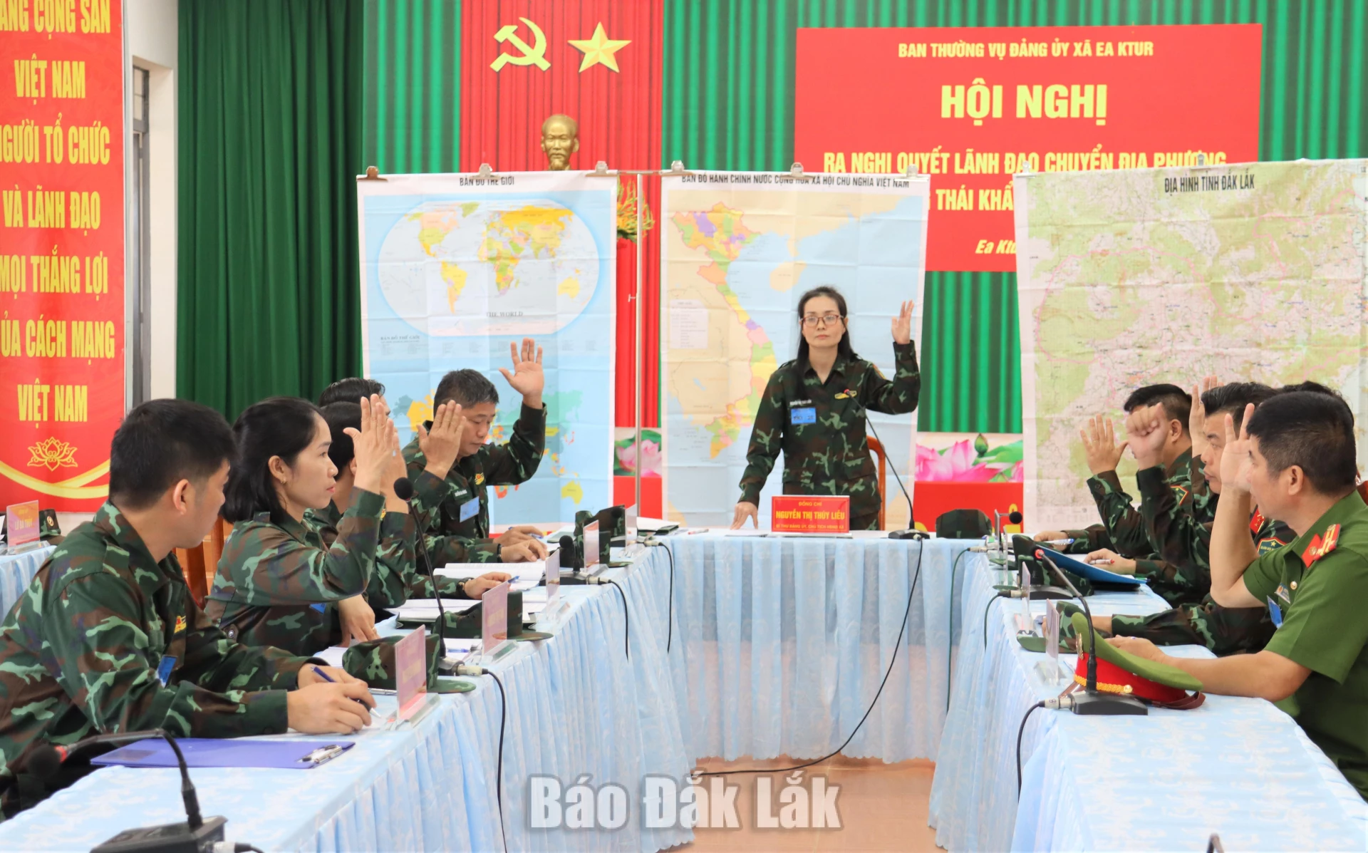 Bí thư Đảng ủy, Chủ tịch HĐND xã Ea Ktur Nguyễn Thị Thúy Liễu...