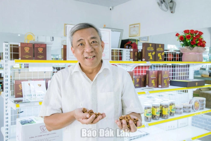 Three Dak Lak farmers honoured as “Outstanding Vietnamese Farmers in 40 Years of Doi Moi”