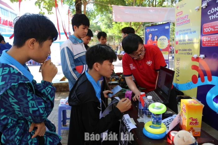 Giảm tải phải thêm cơ hội để học sinh làm chủ kiến thức, kỹ năng ngay trong nhà trường