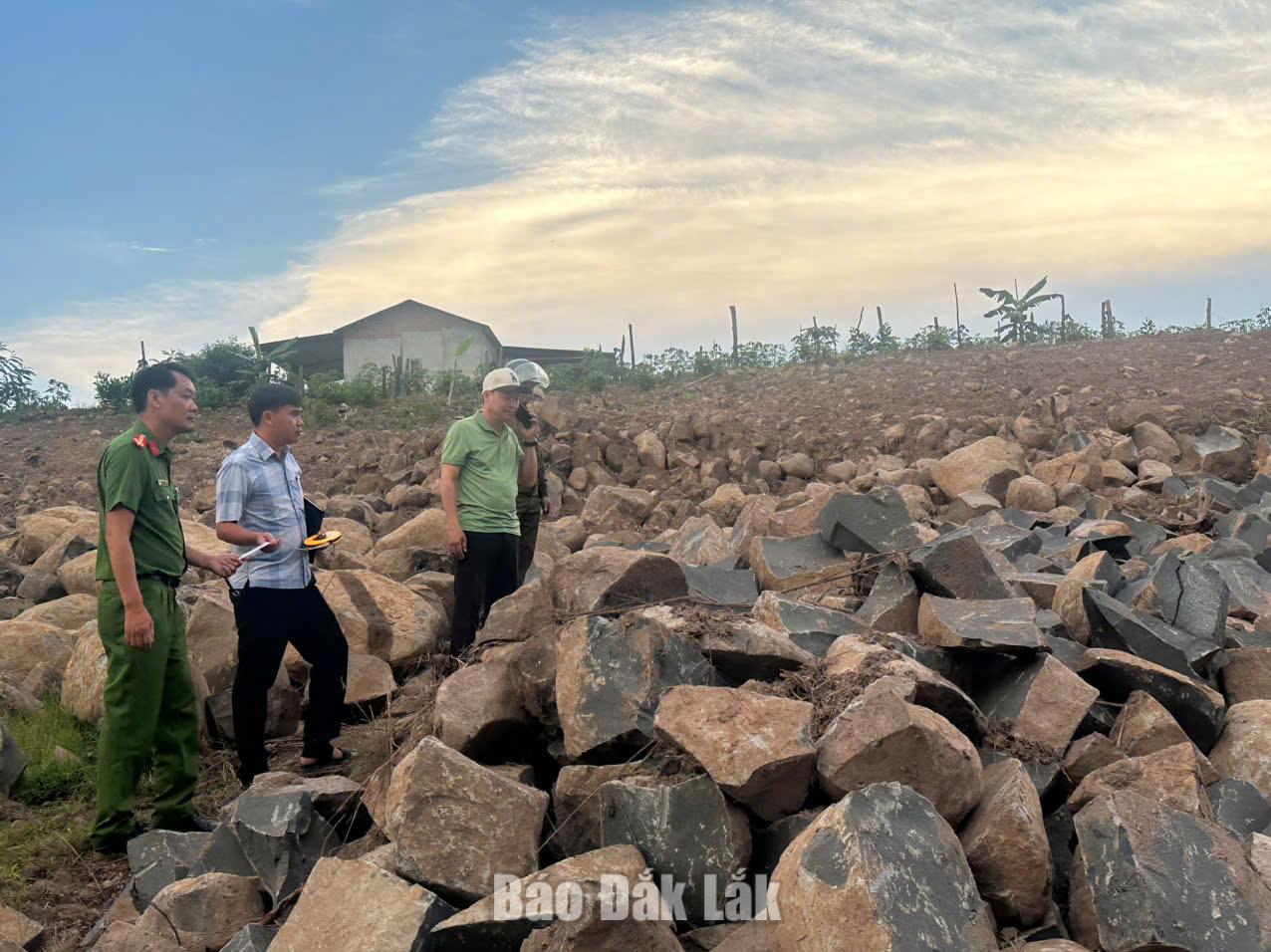 Đoàn kiểm tra 
