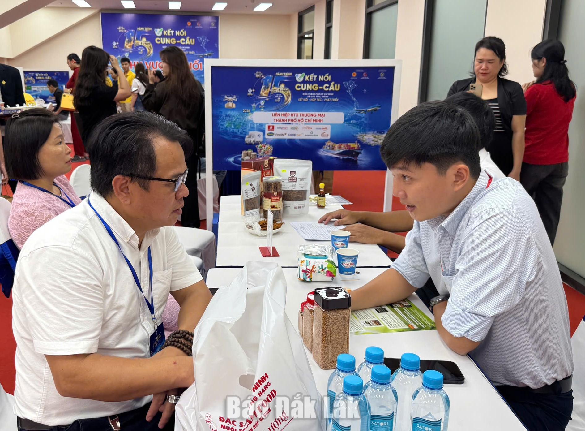 Doanh nghiệp của tỉnh tham gia phiên kết nối giao thương B2B với doanh nghiệp tỉnh bạn.