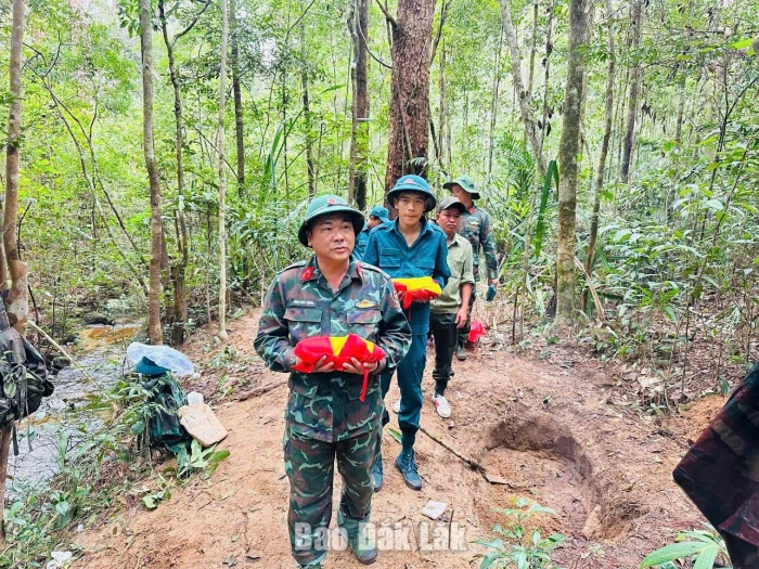 Các phần mộ