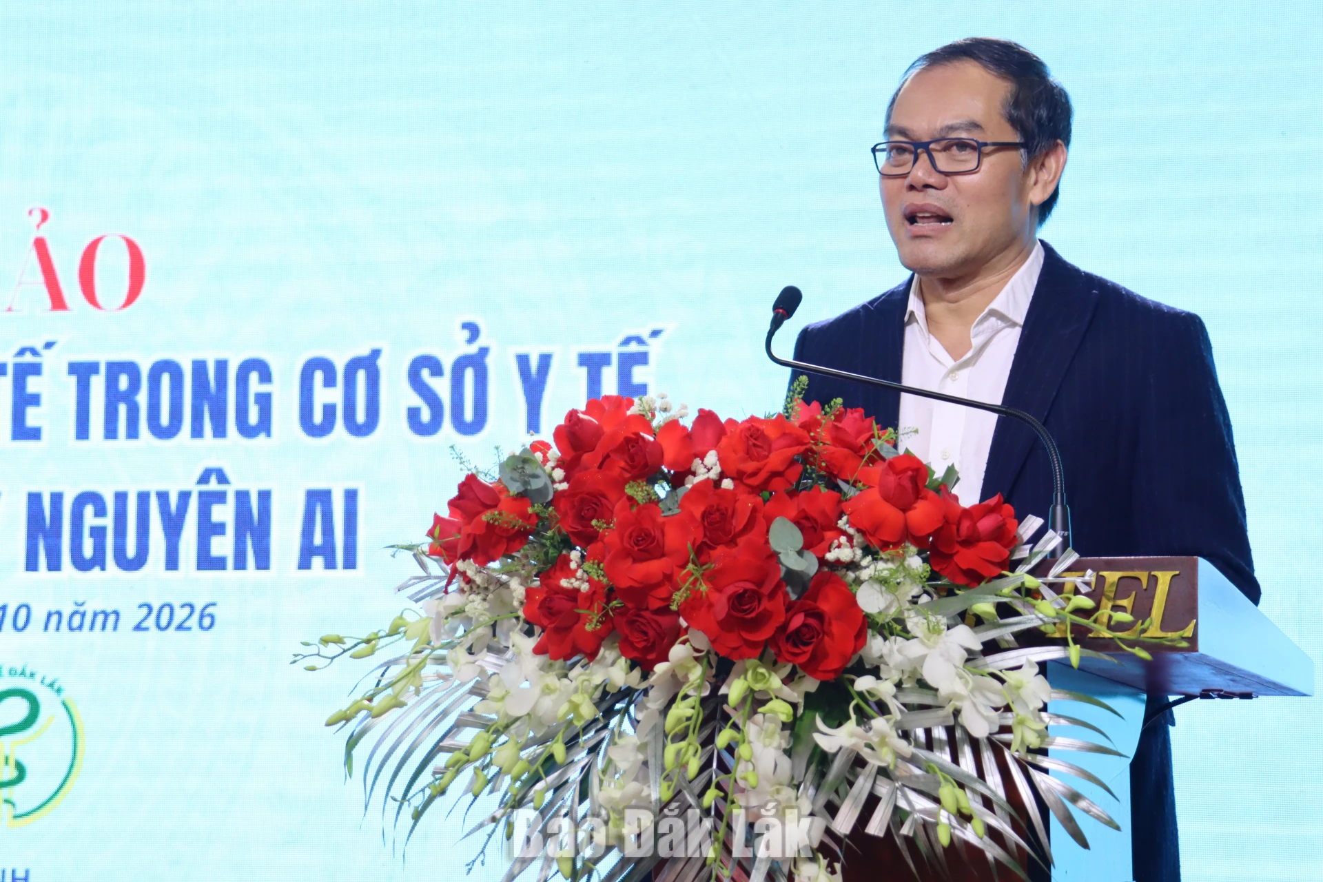 Phó Giám đốc Sở Y tế Nguyễn Hữu Vũ Quang phát biểu tại hội thảo.