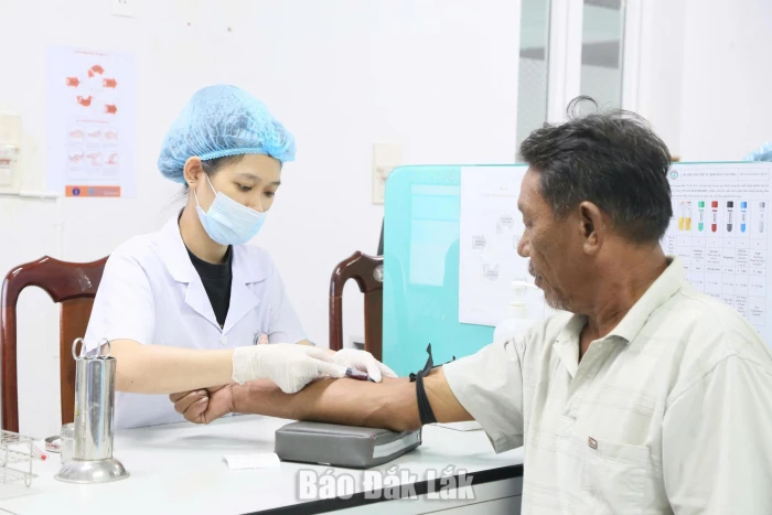 Mối nguy từ thói quen “tự chẩn đoán bệnh”