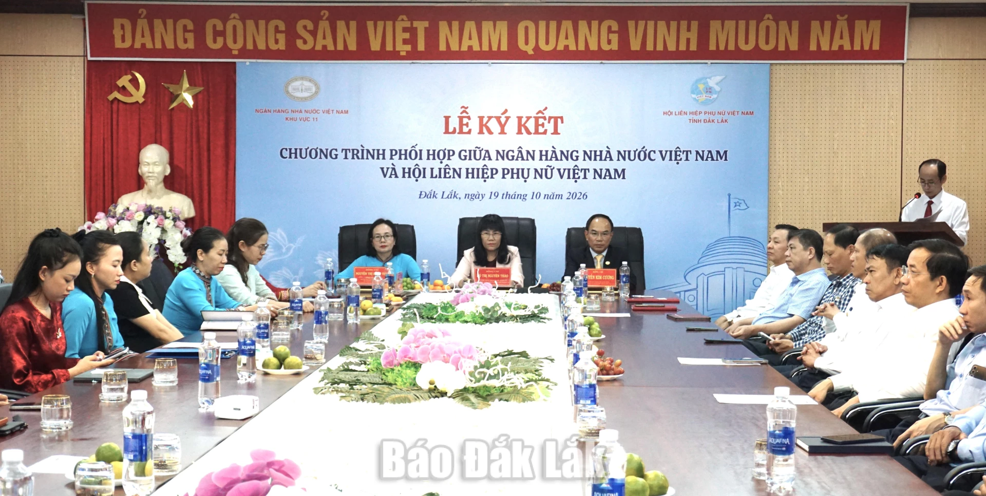 Các đại biểu tham dự Lễ ký tại điểm cầu Đắk Lắk.