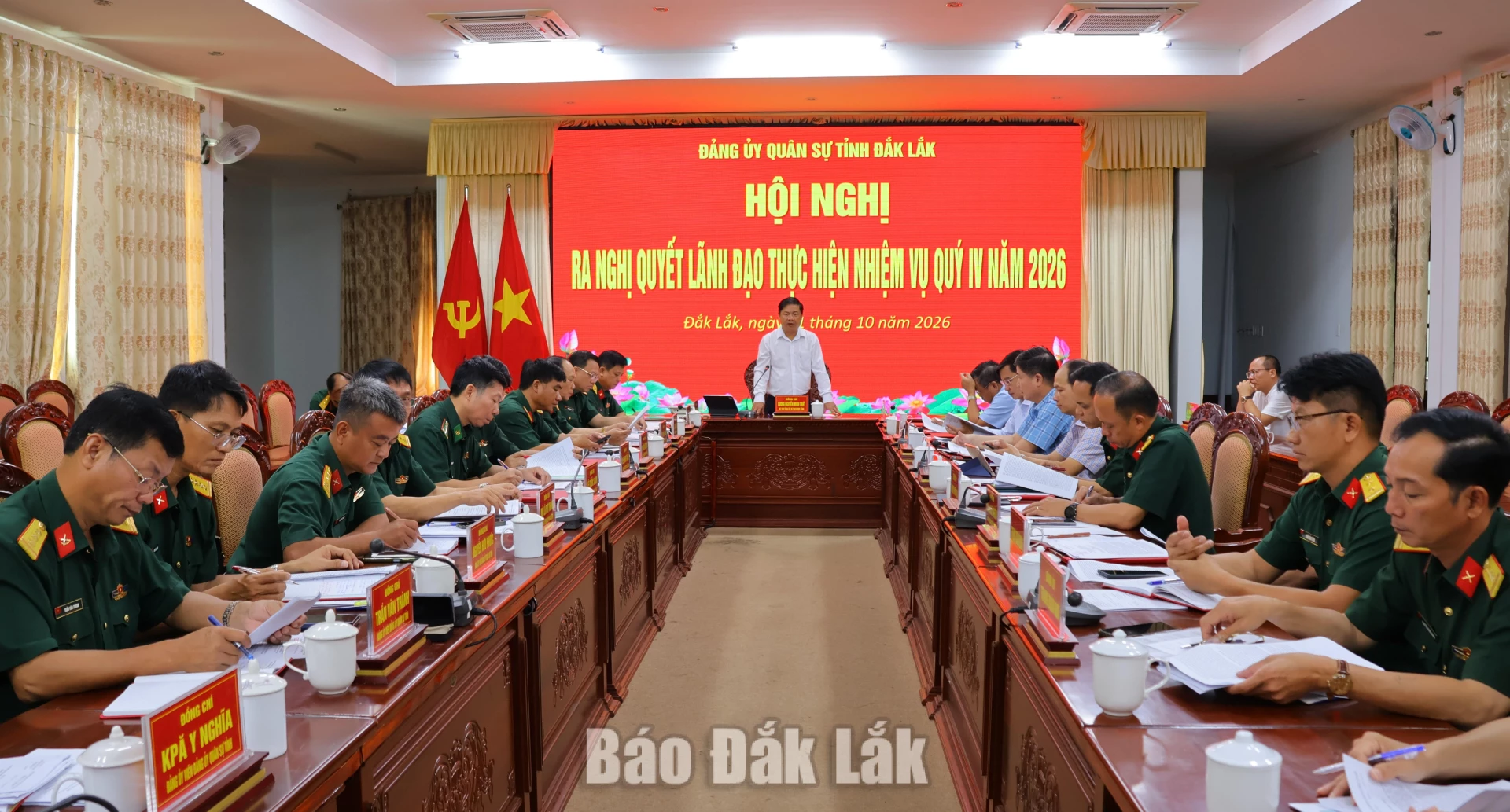 Các đại biểu tham dự hội nghị.