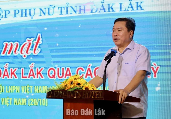 Đồng chí Trần Hữu Thế, Ủy viên Ban Thường vụ Tỉnh ủy, Phó Chủ tịch Thường trực Ủy ban Mặt trận Tổ quốc Việt Nam tỉnh phát biểu tại chương trình.