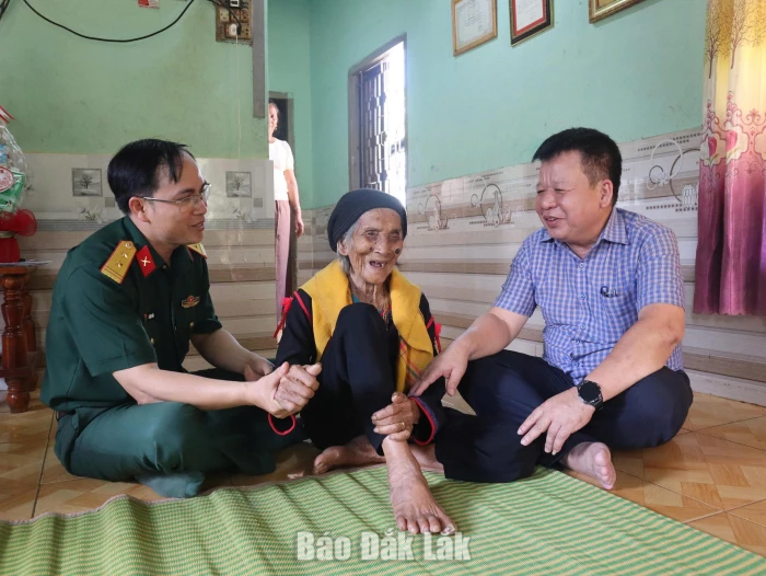 Đổi mới công tác tư tưởng từ cơ sở: Lắng nghe để tạo đồng thuận