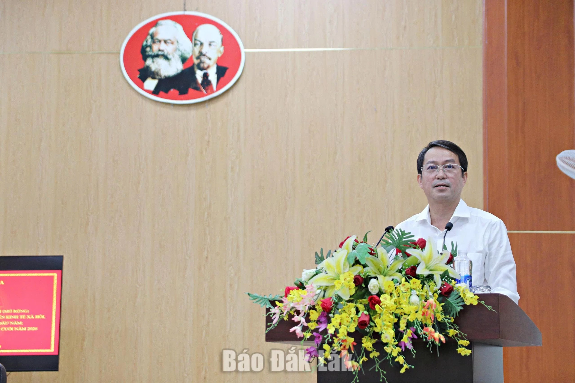 Bí thư Đảng ủy, Chủ tịch HĐND xã Nguyễn Minh Chí 
