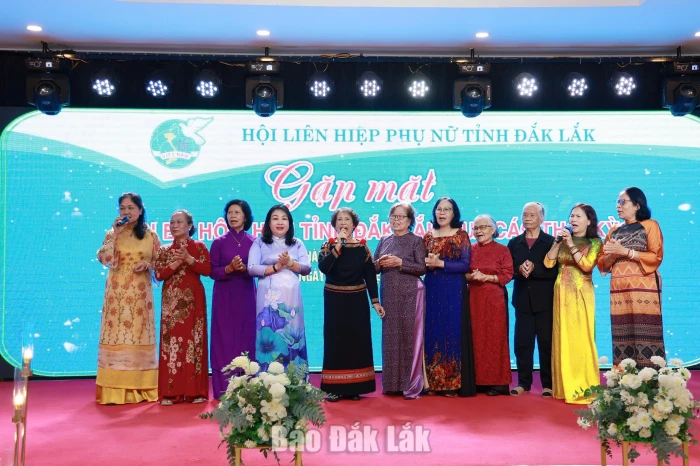 Đại biểu cùng giao lưu tại chương trình.