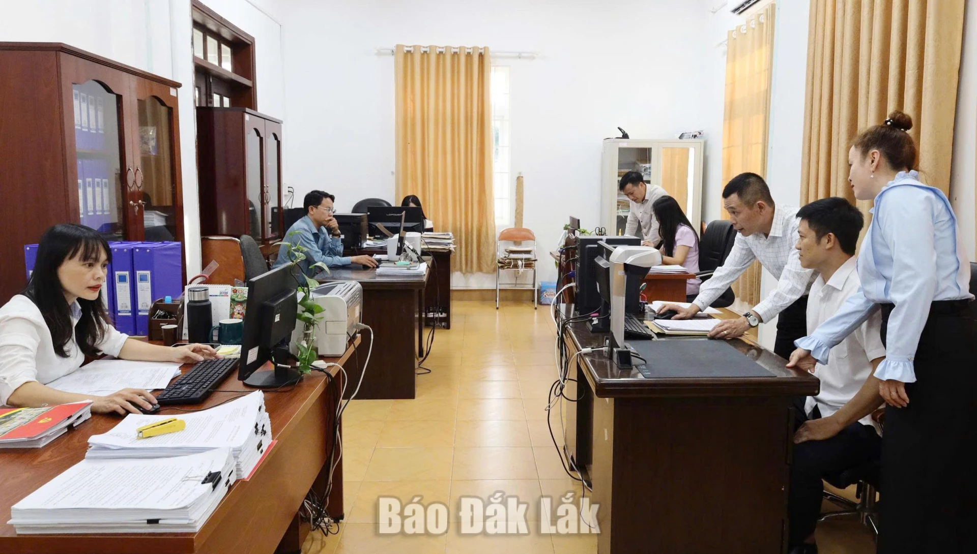 Đảng ủy Các cơ quan Đảng tỉnh đẩy mạnh số hóa, tạo lập dữ liệu và hồ sơ điện tử đảng viên thuộc Đảng bộ. Ảnh: Nguyễn Xuân