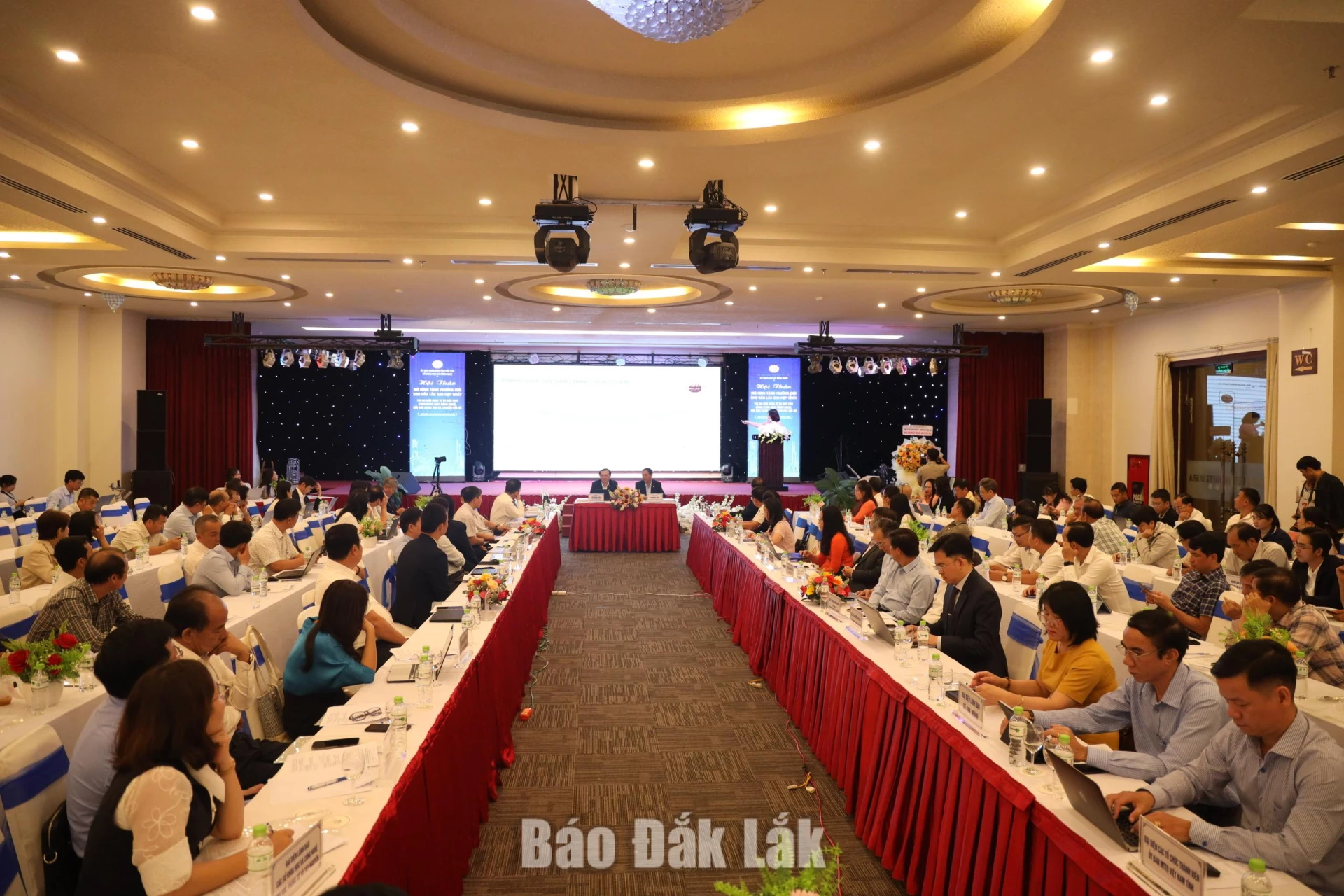 Quang cảnh hội thảo