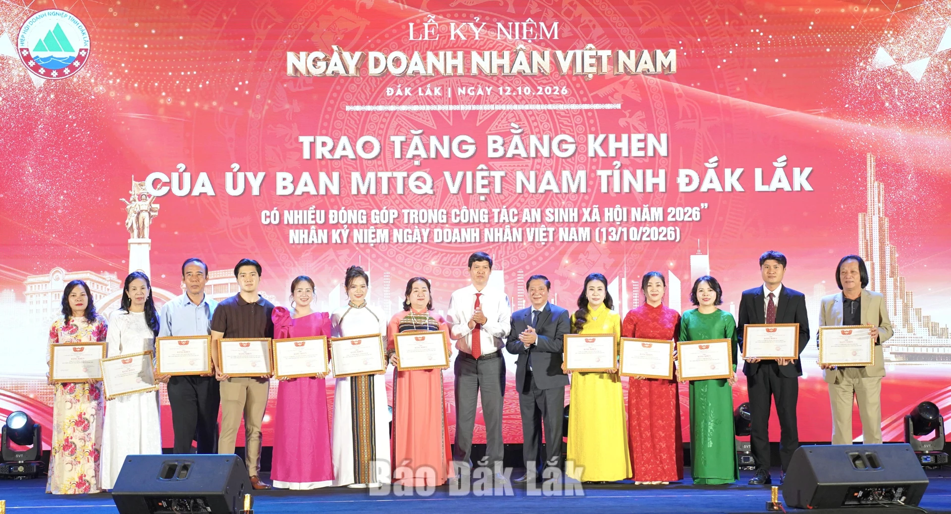 Ủy Ban MTTQ Việt Nam tỉnh Đắk Lắk tặng Bằng khen cho 15 tập thể và 15 cá nhân đã có nhiều đóng góp trong công tác an sinh xã hội năm 2026