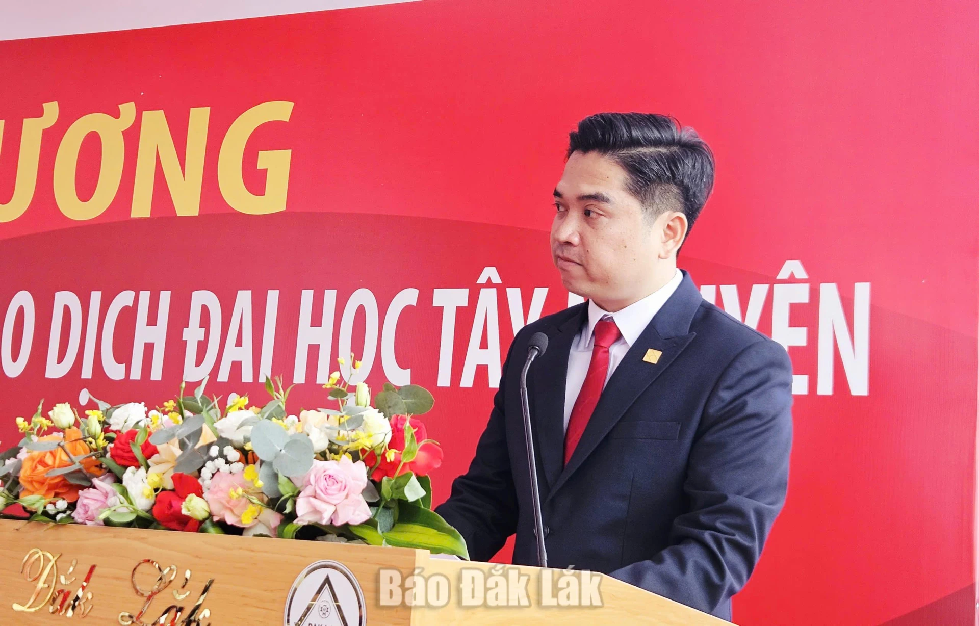 Phát biểu tại buổi lễ, ông Hoàng Danh Nam, Giám đốc Agribank PGD Đại học Tây Nguyên