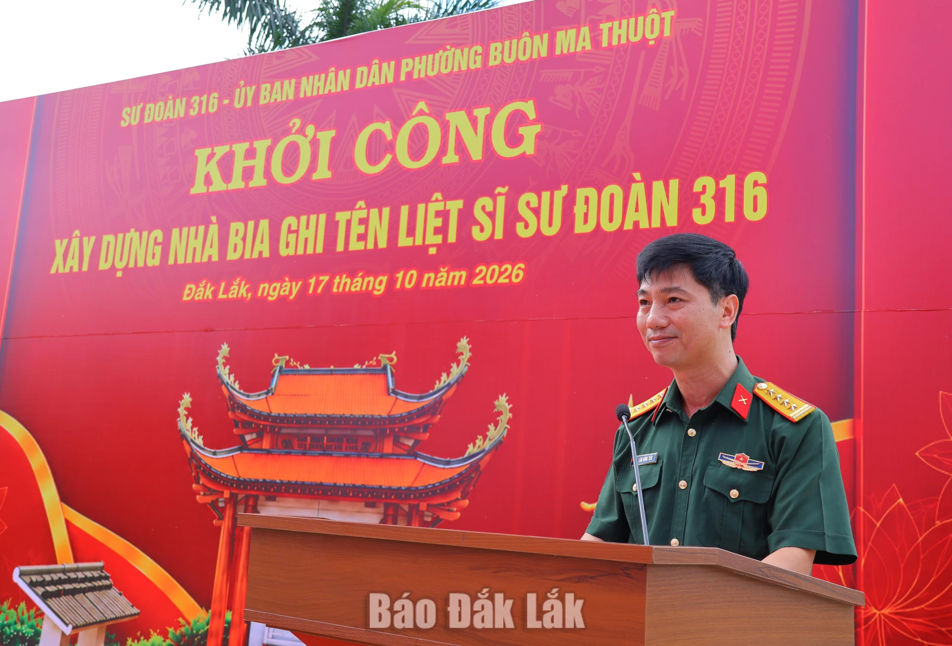 Đại tá Đại tá Lâm Dũng Tiến, Chính ủy Sư đoàn 316 phát biểu tại lễ khởi công.