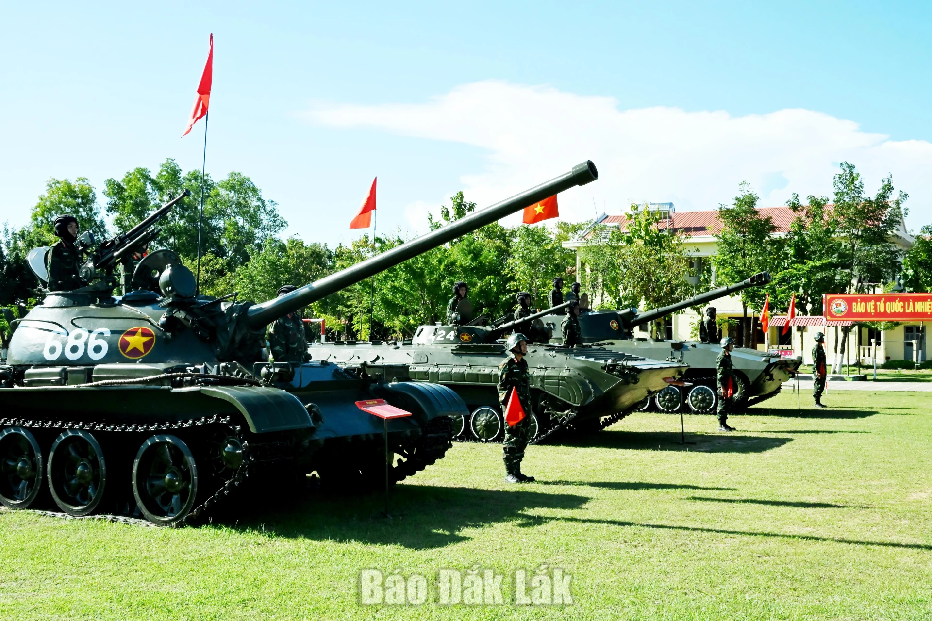Các vũ khí, trang bị, khí tài, phương tiện kỹ thuật được biên chế cho Trung đoàn Bộ binh 66.