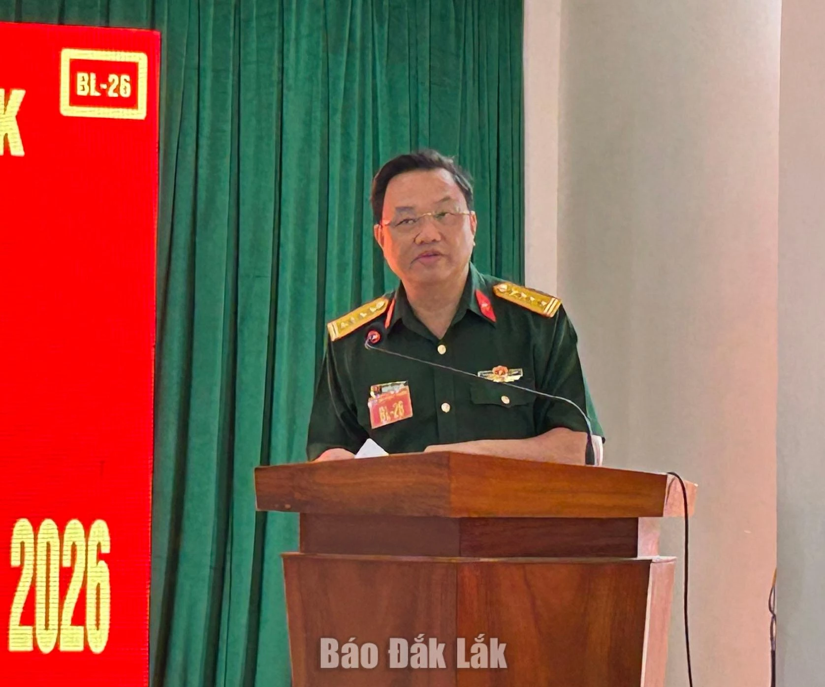 Đại tá Nguyễn Văn Hòa, Ủy viên Ban Thường vụ Tỉnh ủy, Chỉ huy trưởng Bộ Chỉ huy Quân sữ tịnh phát biểu chỉ đạo buổi diễn tập.