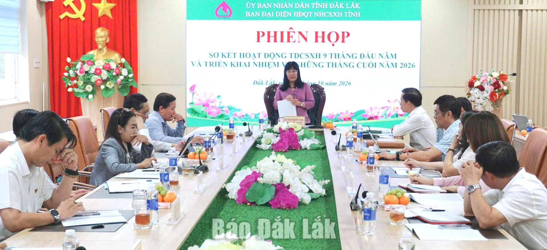 Phát biểu kết luận cuộc họp, Uỷ viên Ban Thường vụ Tỉnh uỷ, Phó Chủ tịch Thường trực UBND tỉnh, Trưởng Ban đại diện Hội đồng quản trị NHCSXH tỉnh Hồ Thị Nguyên Thảo
