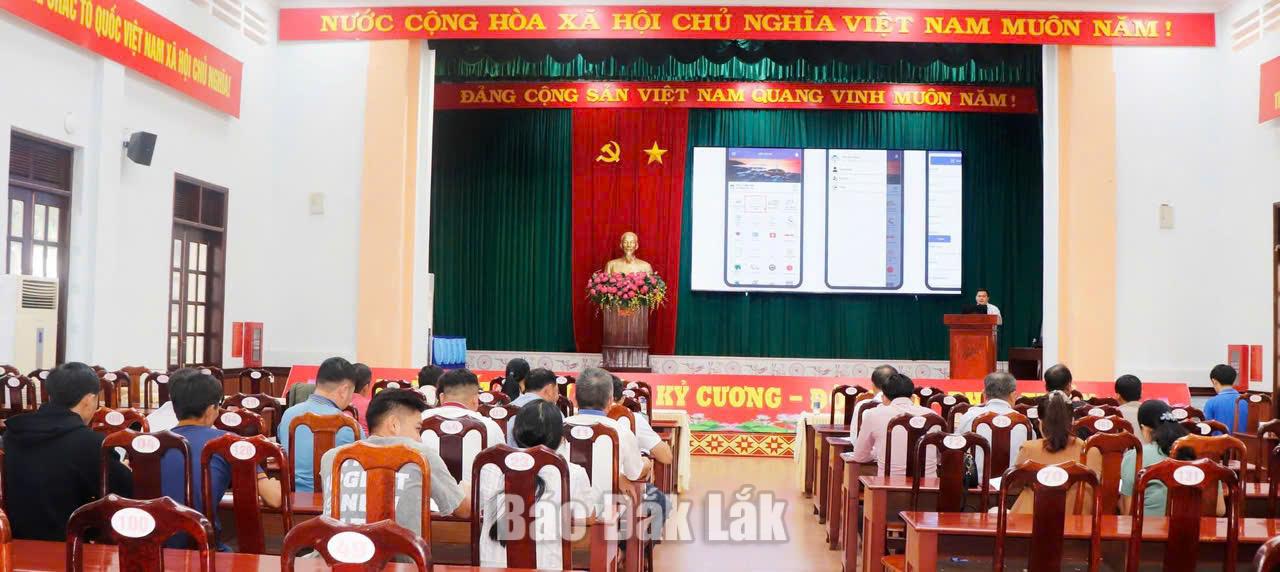 Học viên tham gia lớp tận huấn.