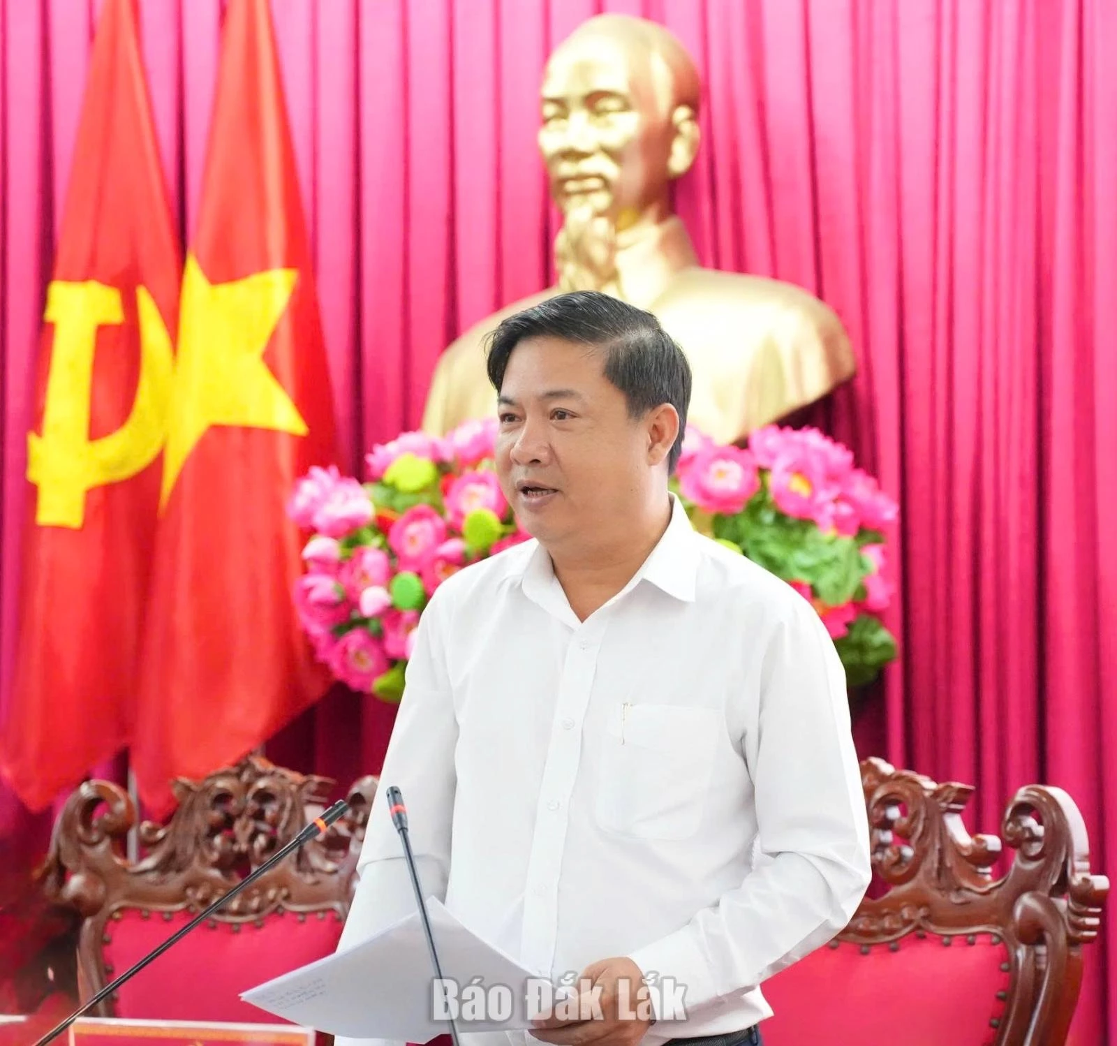 Đồng chí Lương Nguyễn Minh Triết, Ủy viên Trung ương Đảng, Bí thư Tỉnh ủy, Trưởng Đoàn ĐBQH tỉnh phát biểu kết luận hội nghị.