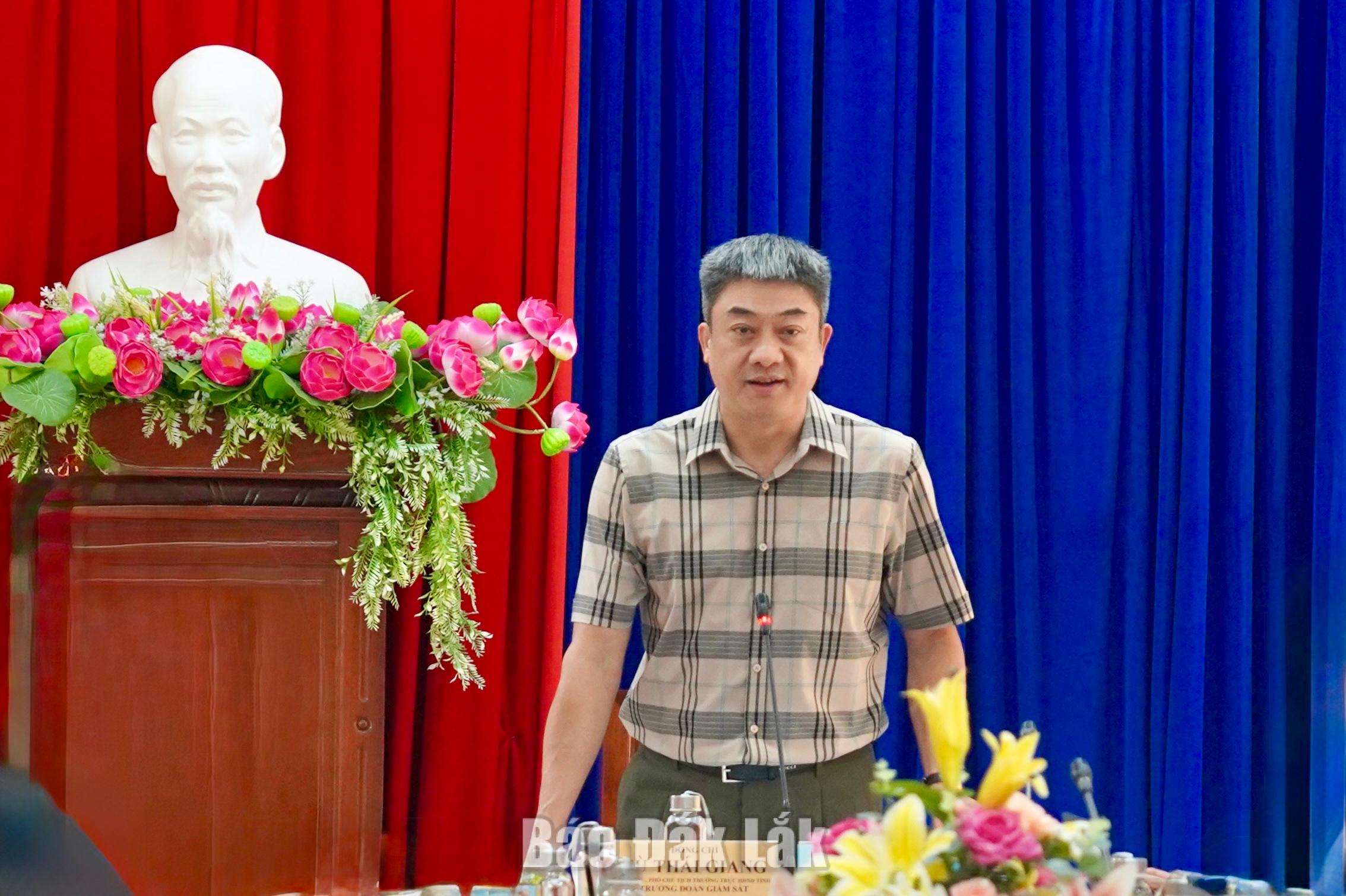 Đồng chí Từ Thái Giang, Ủy viên Ban Thường vụ Tỉnh ủy, Phó Chủ tịch Thường trực HĐND tỉnh phát biểu kết luận tại buổi làm việc,
