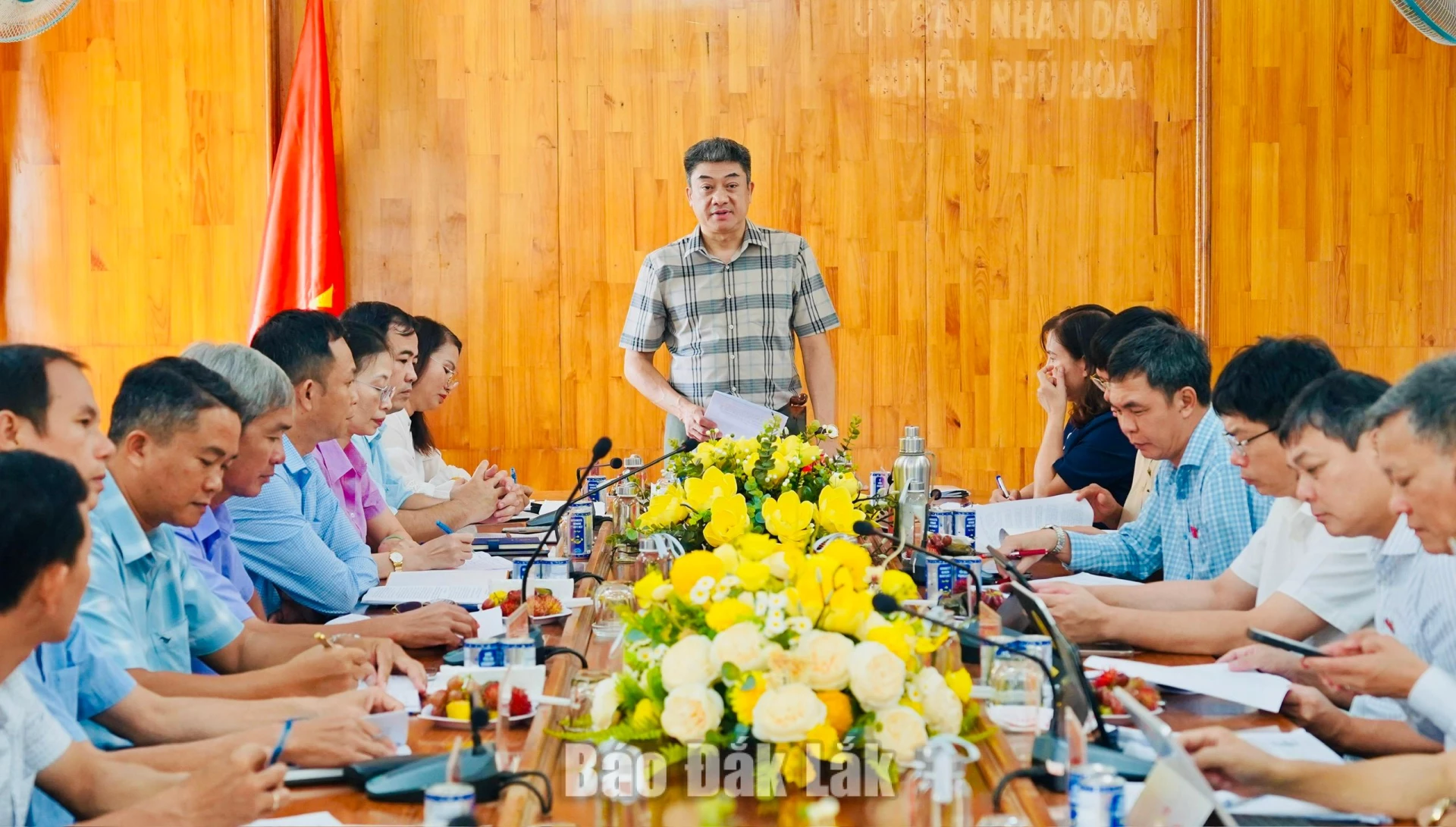 Đồng chí Từ Thái Giang, Ủy viên Ban Thường vụ Tỉnh ủy, Phó Chủ tịch Thường trực HĐND tỉnh phát biểu kết luận buổi làm việc.