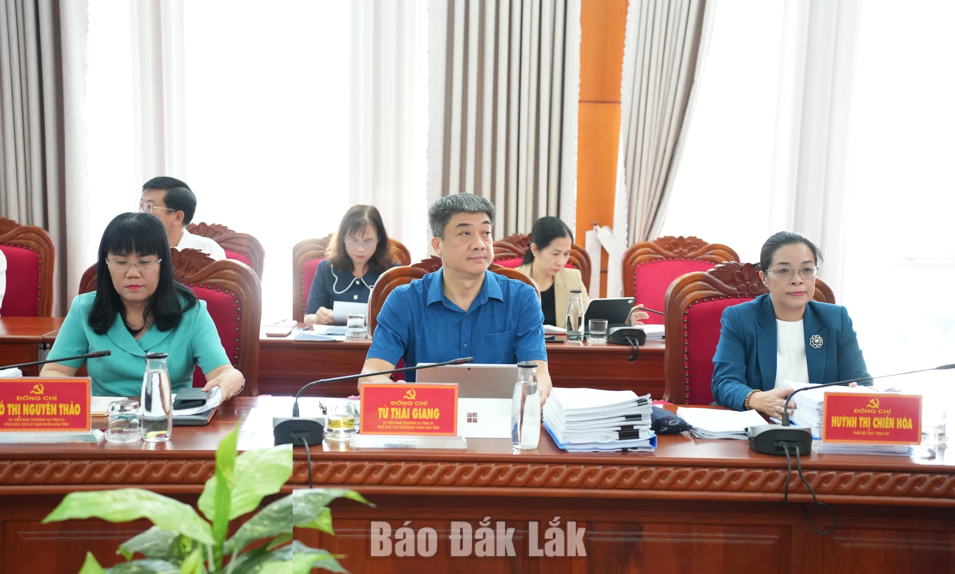 Các đại biểu dự hội nghị.