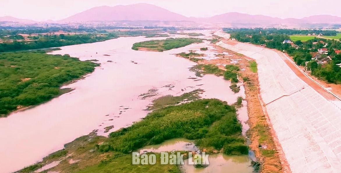 Xã Sơn Hòa có nguồn cát tự nhiên khá phong phú nên cần tăng cường quản lý và cấp phép hoạt động 
để phục vụ phát triển kinh tế. Ảnh: Lý Tâm
