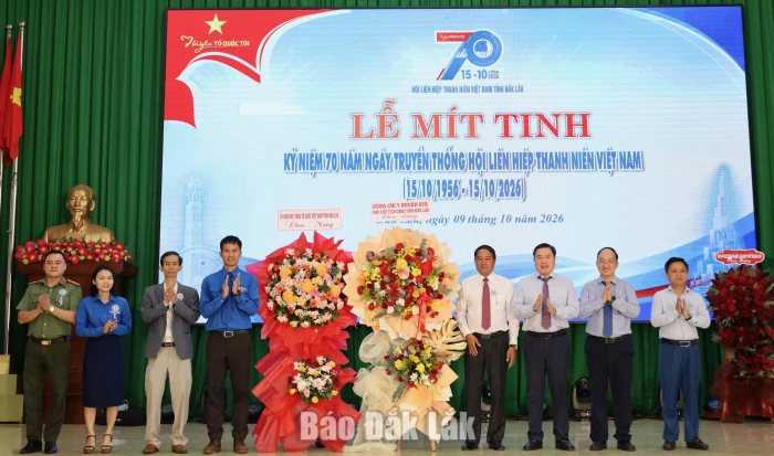 Mít tinh Kỷ niệm 70 năm Ngày truyền thống Hội LHTN Việt Nam