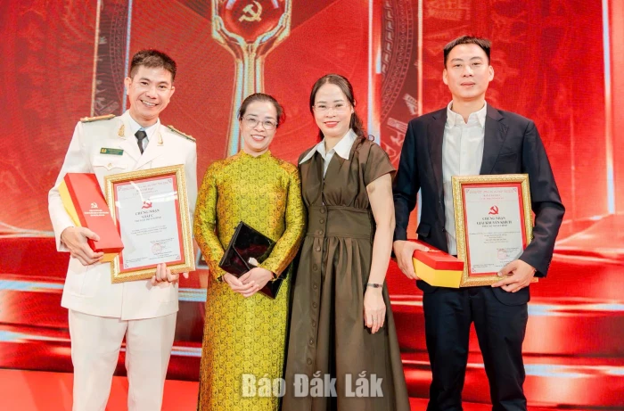 Đắk Lắk có 2 tác phẩm đoạt giải Cuộc thi chính luận bảo vệ nền tảng tư tưởng của Đảng
