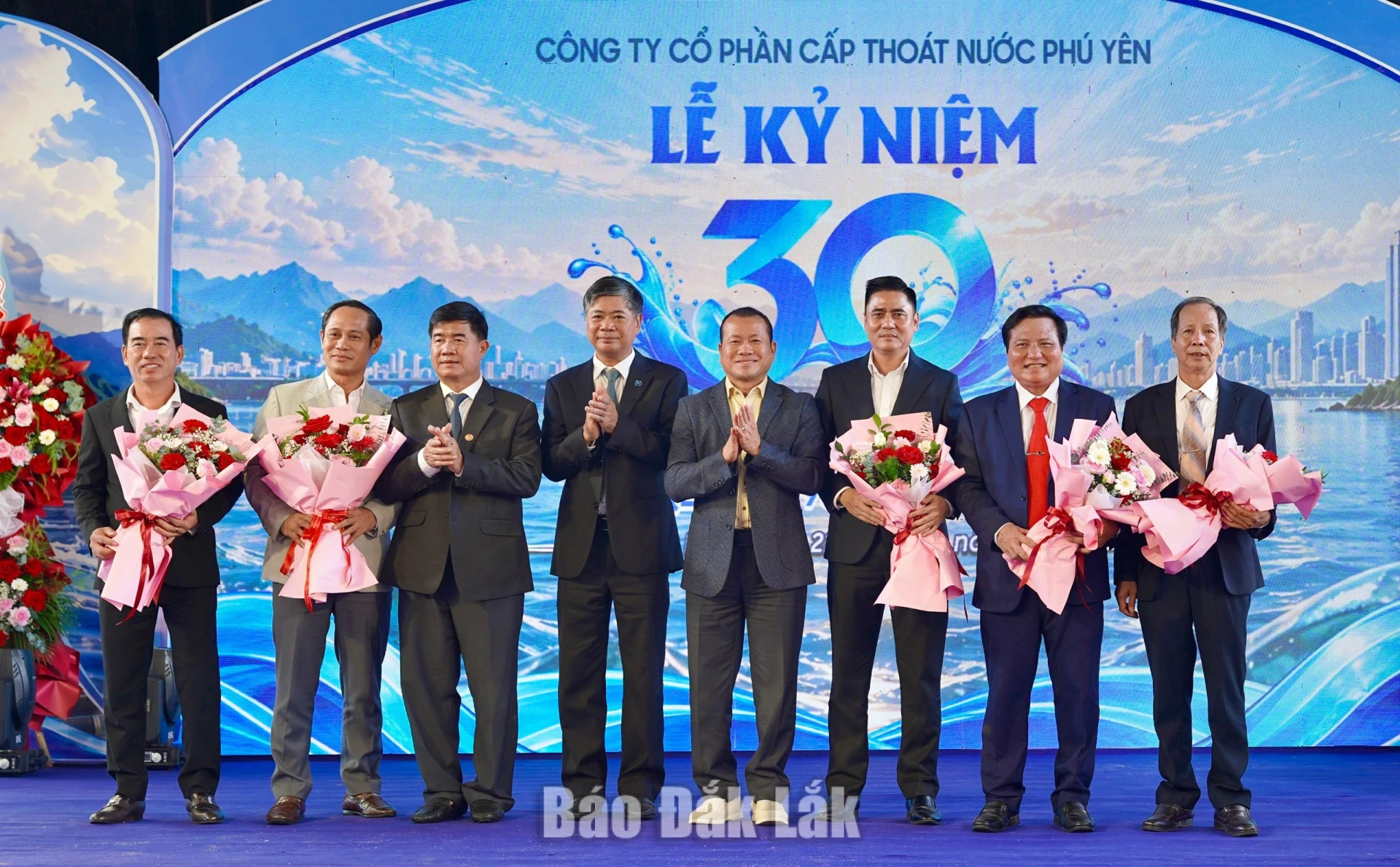 Hội đồng quản trị và Ban điều hành mới của công ty ra mắt tại buổi lễ