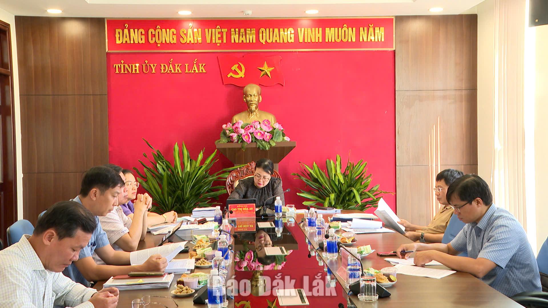 Các đại biểu dự hội nghị tại điểm cầu Tỉnh ủy cơ sở 2.