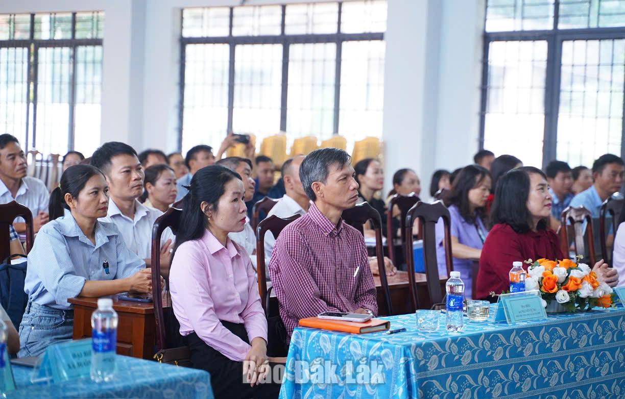 Các đại biểu tham dự lớp tập huấn.
