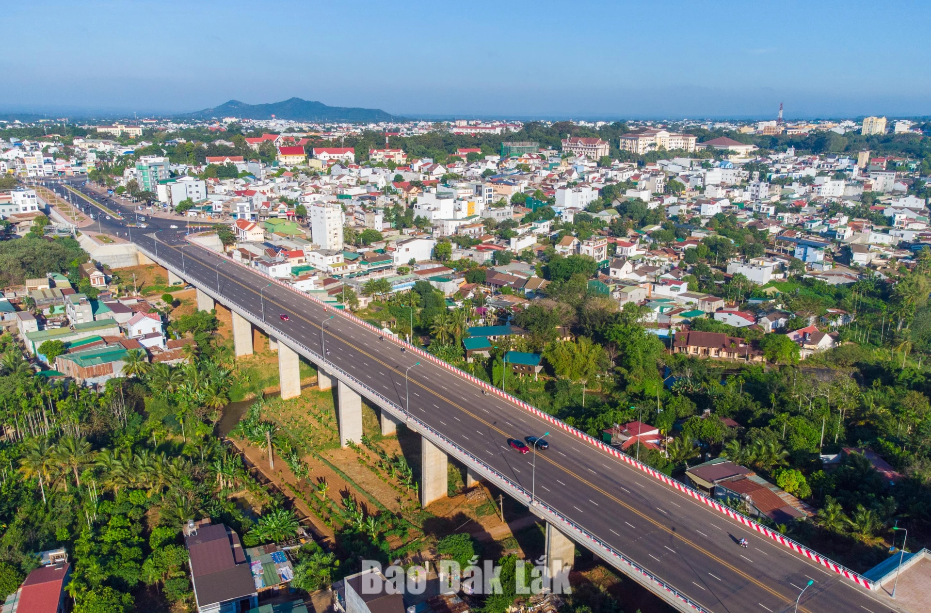 Đô thị Buôn Ma Thuột với lợi thế về vị trí và tiềm năng đang tập trung phát huy nguồn lực để thúc đẩy phát triển nhanh và bền vững. Ảnh: Hoàng Gia
