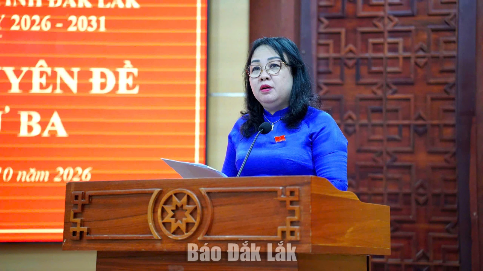 Đồng chí Cao Thị Hòa An, Ủy viên Trung ương Đảng, Phó Bí thư Thường trực Tỉnh ủy, Chủ tịch HĐND tỉnh phát biểu bế mạc Kỳ họp. Ảnh: Vạn Tiếp