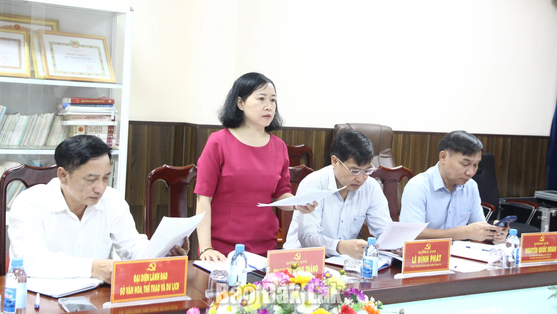Phó trưởng Ban Nội chính Tỉnh ủy phát biểu tại buổi làm việc.