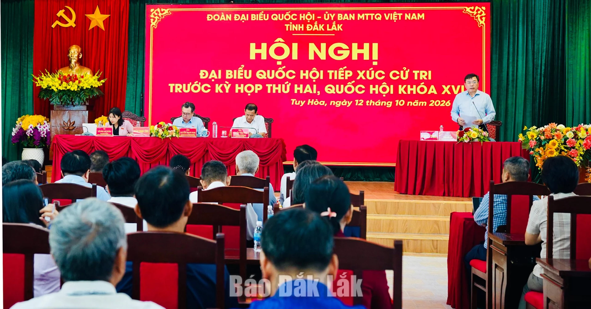 Quang cảnh hội nghị.