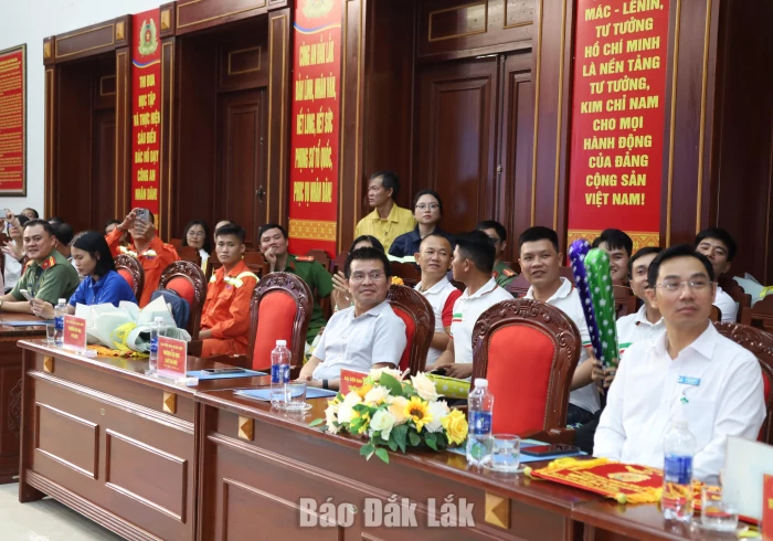 Sôi nổi Hội thi tìm hiểu pháp luật về PCCC và CNCH