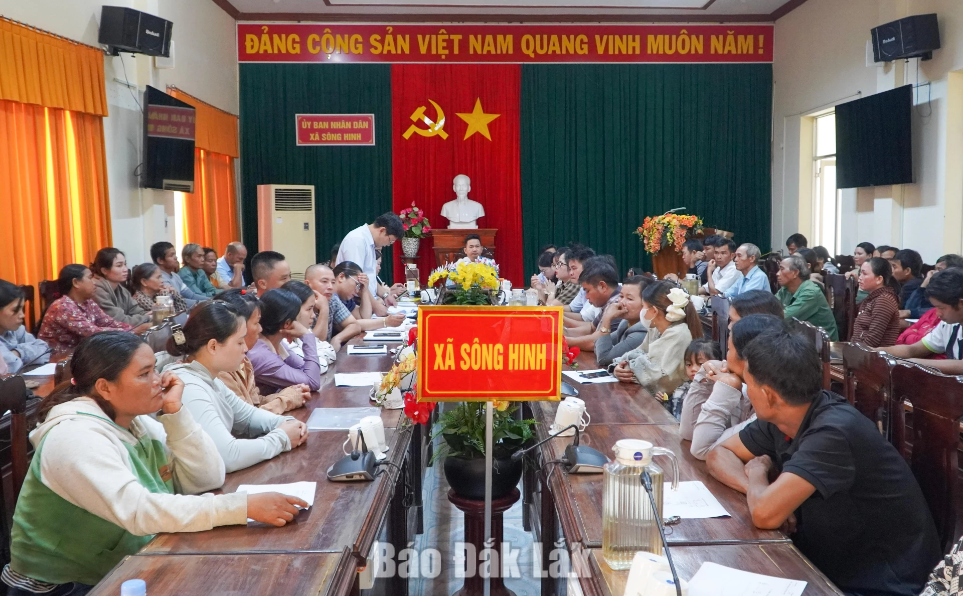 Quang cảnh hội nghị.