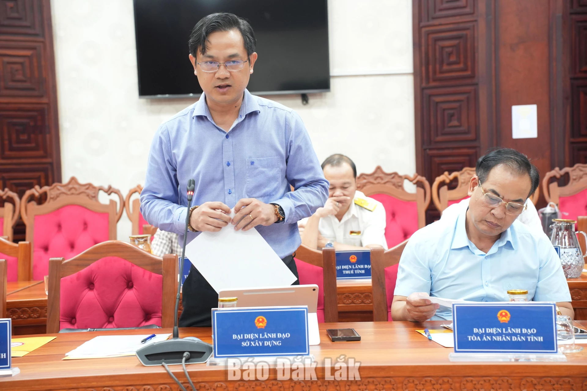 Giám đốc Sở Xây dựng Hồ Quang Ddệ phát biểu tại hội nghị.