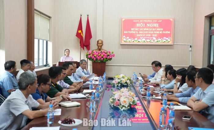 Phường Tân Lập gặp mặt cán bộ trong diện quy hoạch