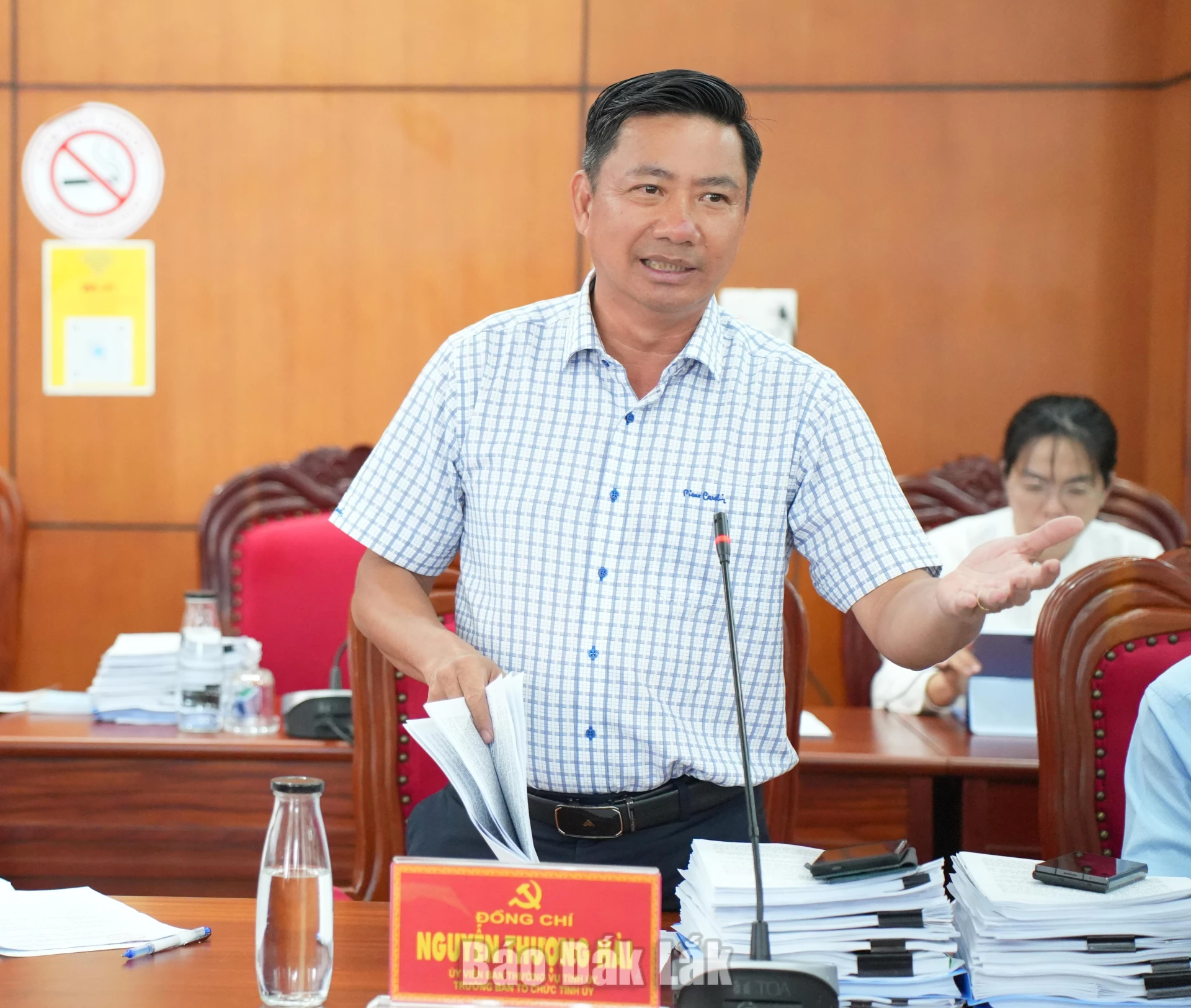 Đồng chí Nguyễn Thượng Hải, Ủy viên Ban Thường vụ Tỉnh ủy, Trưởng Ban Tổ chức Tỉnh ủy phát biểu tại hội nghị.